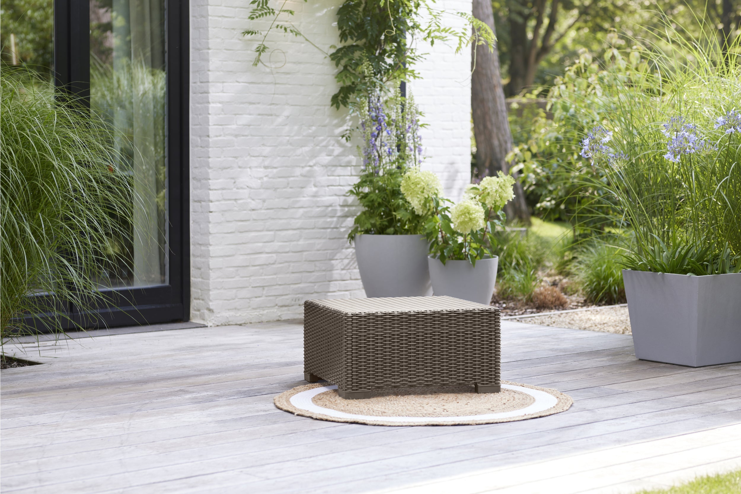 Mesa Auxiliar de Jardin California