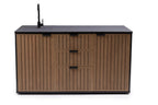 Cocina exterior compacta Keter con fregadero, grifo y frente color madera