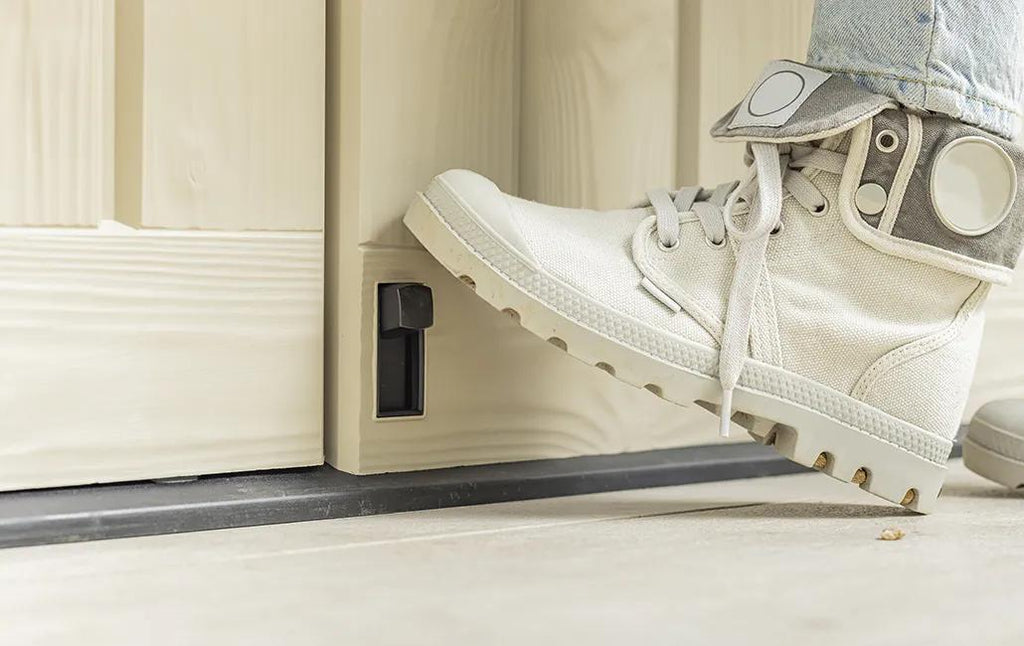 Baul de Almacenamiento Exterior Keter Store It Out Max Marron y Beige