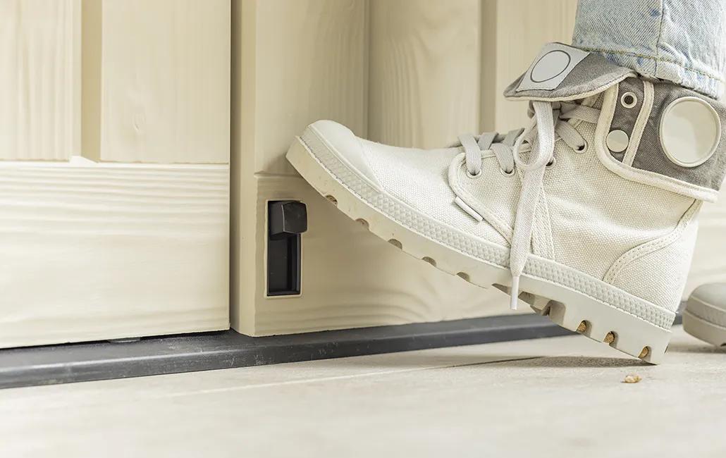 Baul de Almacenamiento Exterior Keter Store It Out Max Marron y Beige